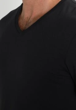 Pier One 2 Pack - T-Shirt Basic - Black -Modieuze Herenkleding 144a18a099e5428c92602fed22a8b338