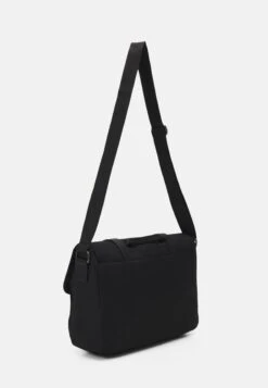 Pier One Schoudertas - Black 7 Pier One Schoudertas - Black -Modieuze Herenkleding 1b30167be45d478bac5a90463146561c