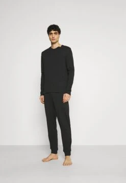 Pier One Pyjama - Black -Modieuze Herenkleding 1dcc3565a04b4ec1b2fda5221a610a51