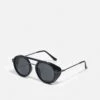 URBAN CLASSICS Sunglasses Java Unisex - Zonnebril - Black/Gunmetal 1 URBAN CLASSICS Sunglasses Java Unisex - Zonnebril - Black/Gunmetal -Modieuze Herenkleding 2aff11b64cf5491b97123fed83f55aba