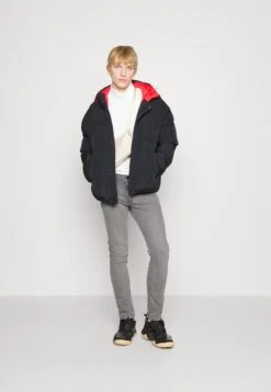 Jordan Puffer Jacket - Winterjas - Black/Fire Red -Modieuze Herenkleding 4decd73e0c04420bbca37ff94acc0c64