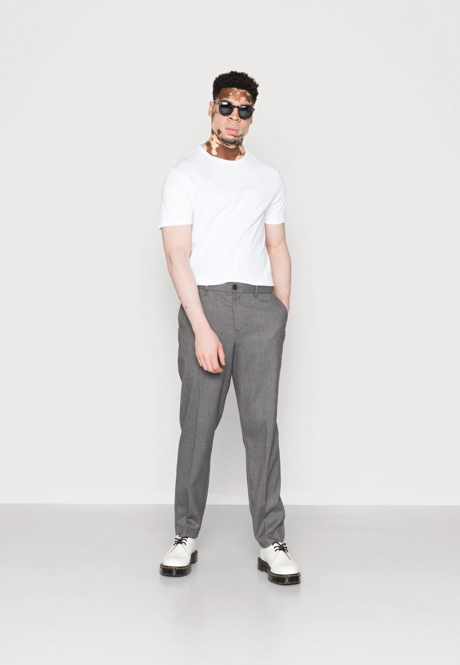 Pier One 10 Pack - T-Shirt Basic - White/Black 3 Pier One 10 Pack - T-Shirt Basic - White/Black