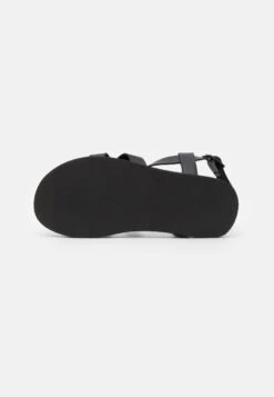 Pier One Teensandalen - Black 12 Pier One Teensandalen - Black -Modieuze Herenkleding 549a6f7ece51423699bd76c8deeec8bf