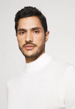 Pier One Trui - White 13 Pier One Trui - White -Modieuze Herenkleding 5f0d1b0fc9994eb4a0ce0d288748551c