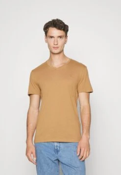 Pier One V Neck Bird Tonal 3 Pack - T-Shirt Basic - Light Brown/White/Dark Blue -Modieuze Herenkleding 6cb58bfc668145ef8b56c752a3c3901c