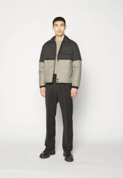 Emporio Armani Jacket - Gewatteerde Jas - Multi-Coloured -Modieuze Herenkleding 74db526594384ddbbf0634779726c03a