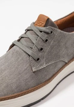 Skechers Moreno - Sneakers Laag - Taupe 13 Skechers Moreno - Sneakers Laag - Taupe -Modieuze Herenkleding 804e7df7e19a4aada0902a8eeb114807