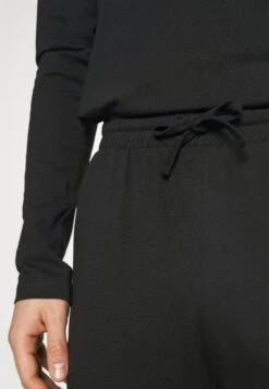 Pier One Pyjama - Black -Modieuze Herenkleding 842cc55e81224f6ca06ad94aae25d25c