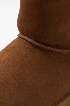 Ugg Classic Mini - Korte Laarzen - Chestnut 13 Ugg Classic Mini - Korte Laarzen - Chestnut -Modieuze Herenkleding 86291d3fdc594a80a0404df167ddf537