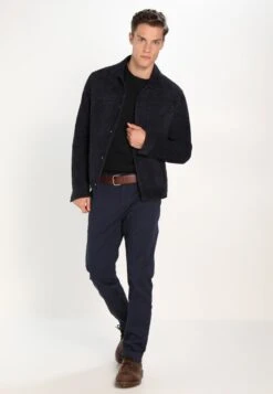 Pier One Basic Crewneck - Trui - Black 8 Pier One Basic Crewneck - Trui - Black -Modieuze Herenkleding 8dc46f5e260841f1b540590a7499dc58