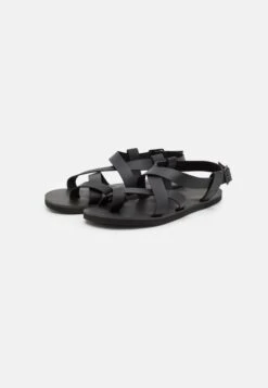 Pier One Teensandalen - Black 9 Pier One Teensandalen - Black -Modieuze Herenkleding 991a07a2c65f4706ae17d2c3f021290e