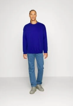 YOURTURN Unisex - Sweater - Blue -Modieuze Herenkleding 9e324b13204d44ce811aeeac21a617ca