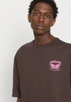 YOURTURN Nostalgia Future Tee Unisex - T-Shirt Print - Brown -Modieuze Herenkleding c005d8a45c934be4a730896b82b831be