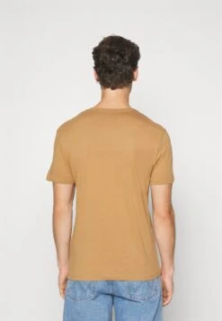 Pier One V Neck Bird Tonal 3 Pack - T-Shirt Basic - Light Brown/White/Dark Blue -Modieuze Herenkleding c3045c4974584ce79fdad9bc9c69a5c6