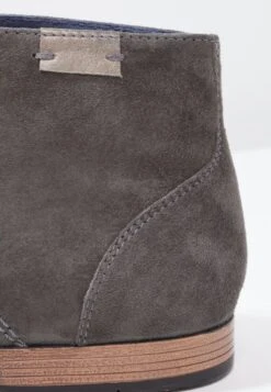 Pier One Veterschoenen - Shark/Cognac 13 Pier One Veterschoenen - Shark/Cognac -Modieuze Herenkleding ca6c9d7b82a449058960be26da75f18d