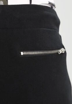 Pier One Biker Jogger - Trainingsbroek - Black -Modieuze Herenkleding d14f4d3e23264a23856a525cf94a989d