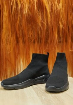 Pier One Sneakers Hoog - Black -Modieuze Herenkleding d49c5a03d7c7463e81fc3420c81aab21