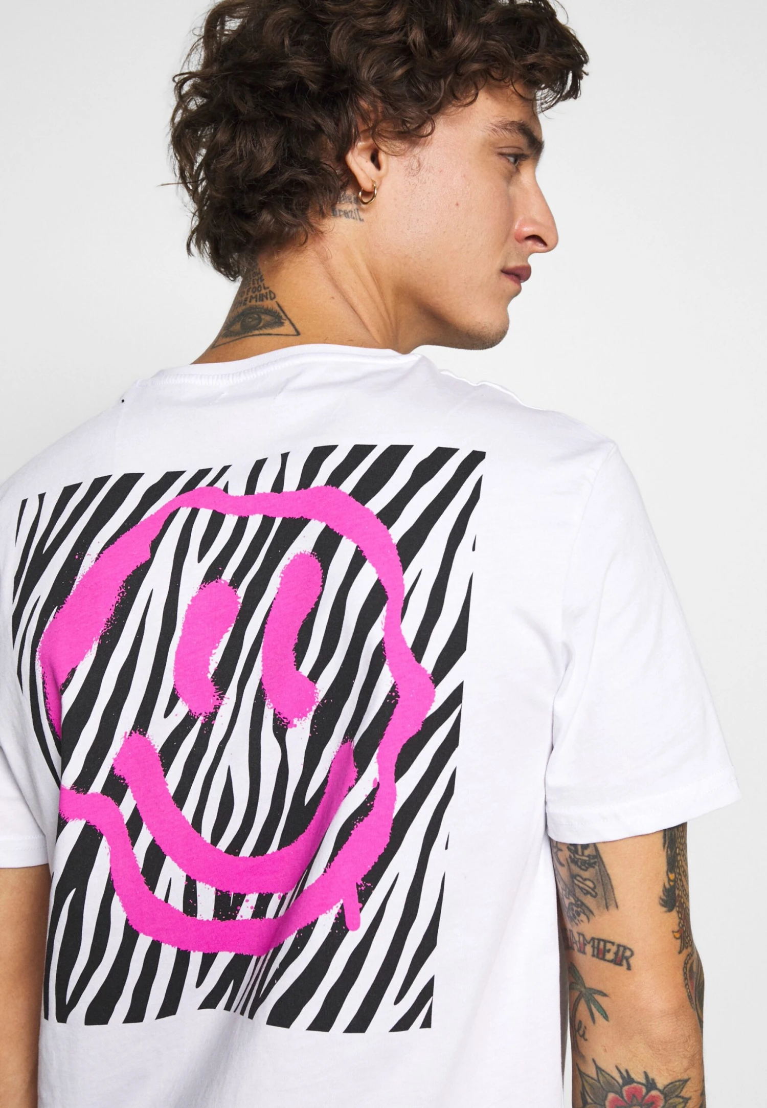 YOURTURN T-Shirt Print - White 9 YOURTURN T-Shirt Print - White - Afbeelding 7