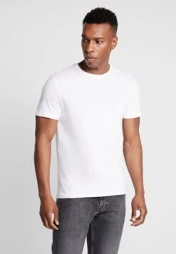 Pier One 3 Pack - T-Shirt Basic - White -Modieuze Herenkleding e50b2210dfa14aeebbb37ff387ca1259