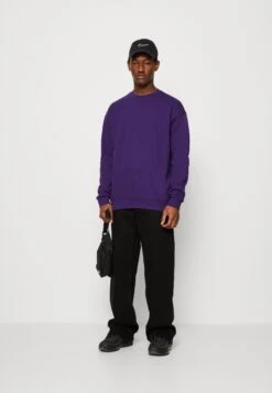 YOURTURN Unisex - Sweater - Purple 9 YOURTURN Unisex - Sweater - Purple -Modieuze Herenkleding f0247c54459a44e1af852096b8c6a10b