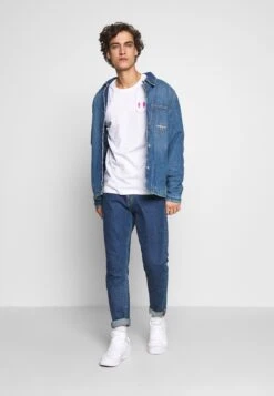 YOURTURN T-Shirt Print - White 10 YOURTURN T-Shirt Print - White -Modieuze Herenkleding f1175b06c2c6468bbad9cddc9d7c5445