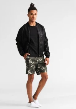 Modieuze Herenkleding -Modieuze Herenkleding f9fcf0f8281b435ab284cc8ce72a9170