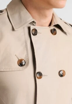 Pier One Trenchcoat - Beige -Modieuze Herenkleding fd2acef9cc37474b8d762861283e4c9a
